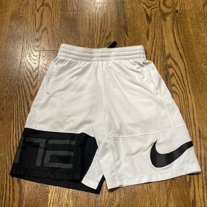 Nike Elite Boys Shorts Size M